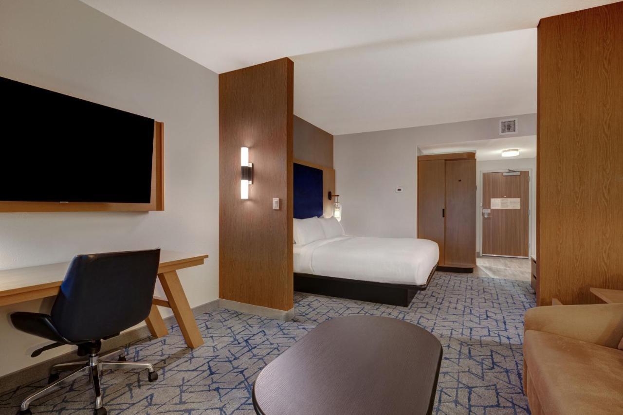 Fairfield By Marriott Inn & Suites Minneapolis Downtown Exterior photo