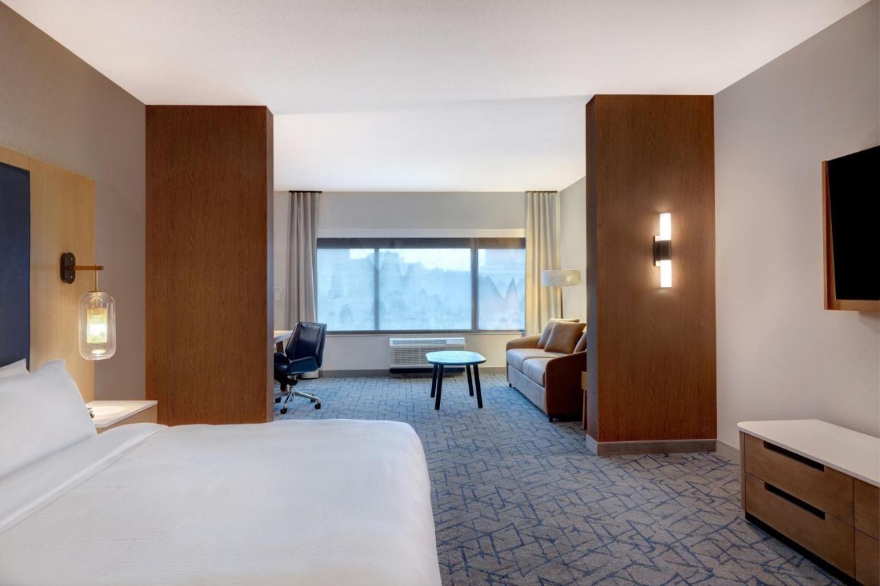 Fairfield By Marriott Inn & Suites Minneapolis Downtown Exterior photo